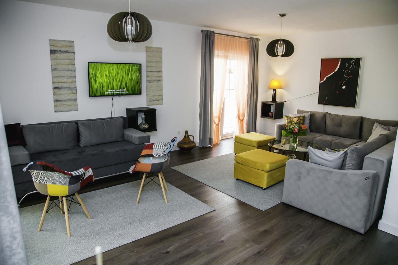 Lgp Exclusive Apartment Bihać 外观 照片