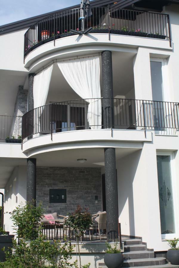 Lgp Exclusive Apartment Bihać 外观 照片